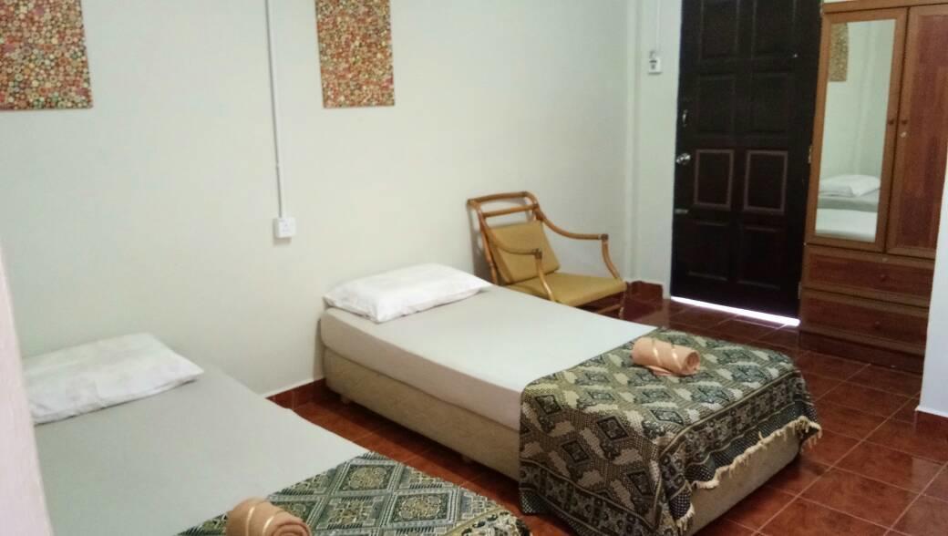 Chenang Lodge Motel Langkawi Exterior photo